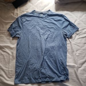 Blue old navy t shirt